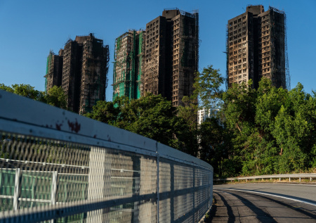 В КНР начались аресты после самого смертоносного пожара в истории Гонконга