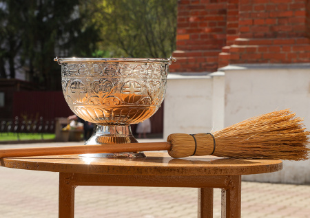 Депутат призвал не верить в популярный у автолюбителей ритуал