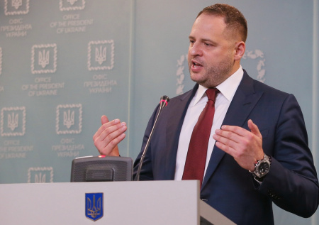 Политолог предсказал возможную судьбу экс-главы офиса Зеленского