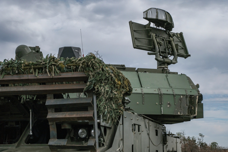 Боевое дежурство экипажа зенитно-ракетного комплекса «Тор-М2»