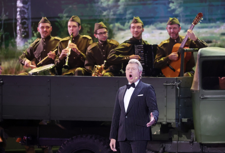 Певец Николай Басков на концерте, посвящённом 50-летию песни «День Победы»