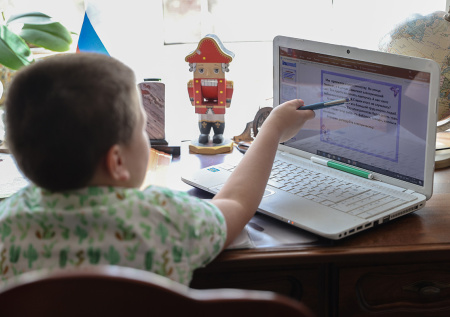 Свыше тысячи школьников перешли на удаленку из-за ОРВИ в одном регионе