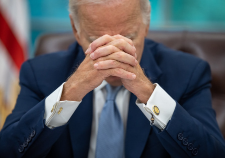 «Позорно сбежал»: Володин раскрыл, кто чуть не довел мир до ядерной войны