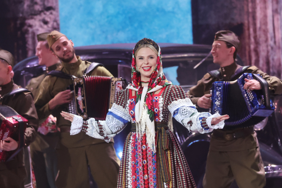 Певица Пелагея на концерте, посвящённом 50-летию песни «День Победы»