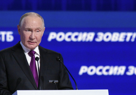 Путин заявил о сохранении рекордно низкой безработицы в России