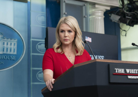 «Конец бесконечным чекам»: США прекратили финансирование Украины