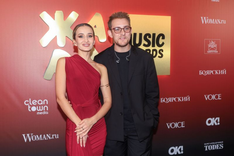 Музыканты Анастасия Белявская и Олег Сидоров (Nansi & Sidorov)