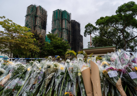 Пожар в жилом комплексе Гонконга унес жизни более 150 человек