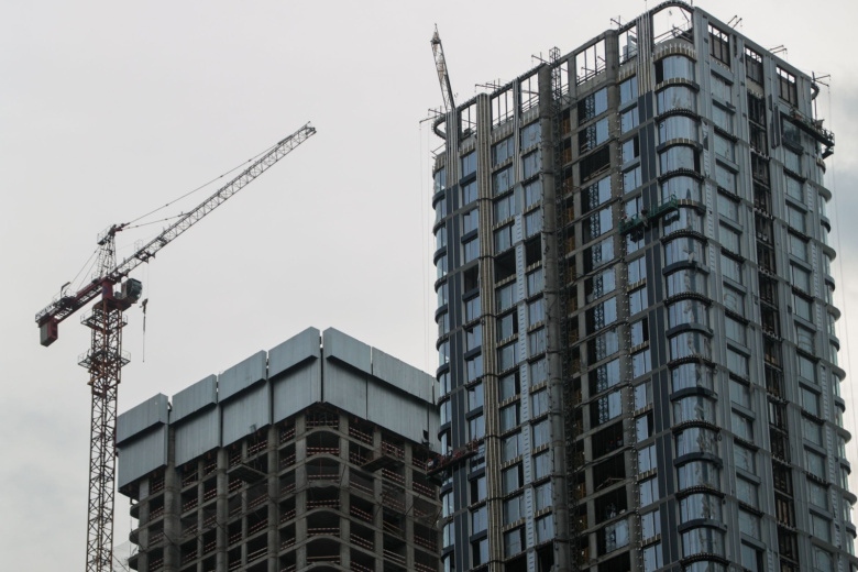 Строительство многоэтажных жилых домов