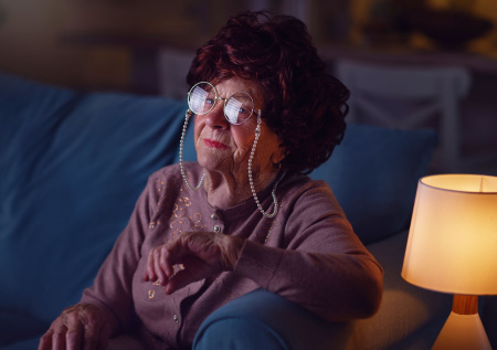 Приснилась умершая бабушка: знак судьбы или предупреждение?