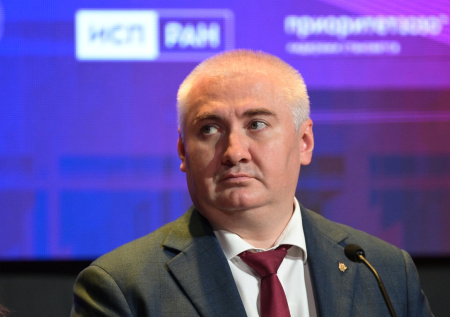 Ректор предложил ввести правила маркировки дипломных работ