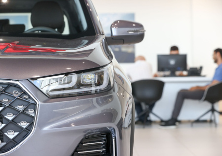 Крупнейший китайский производитель отзывает тысячи машин из России