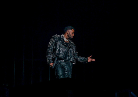 Адвокаты P. Diddy потребовали от Netflix не выпускать фильм о нем