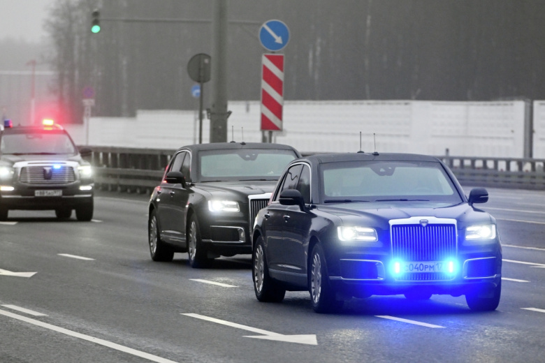 Кортеж спецпосланника президента США Стивена Уиткоффа, прибывшего в Москву на встречу с президентом РФ Владимиром Путиным