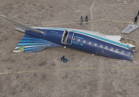 В Казахстане уточнили сроки завершения расследования крушения AZAL