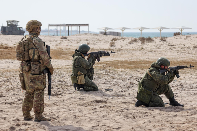 ВС РФ на морском побережье Крымского полуострова