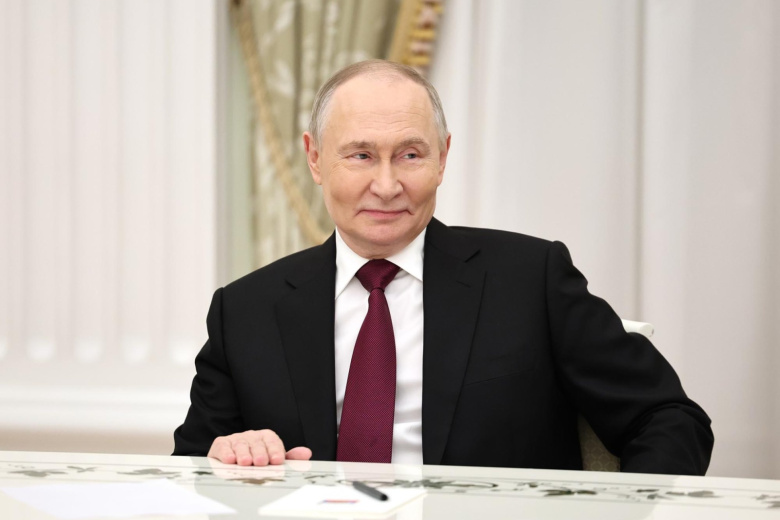 Президент РФ Владимир Путин во время встречи со спецпосланником президента США Стивом Уиткоффом