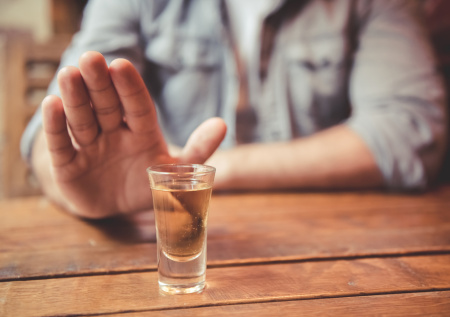 Опасные праздники! Врачи предупреждают: какие болезни провоцирует алкоголь