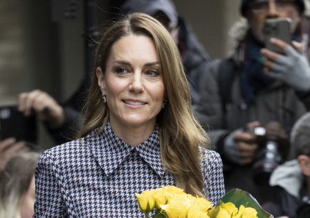 Королевская семья Британии: новости, Меган «крадет» у Миддлтон Рождество