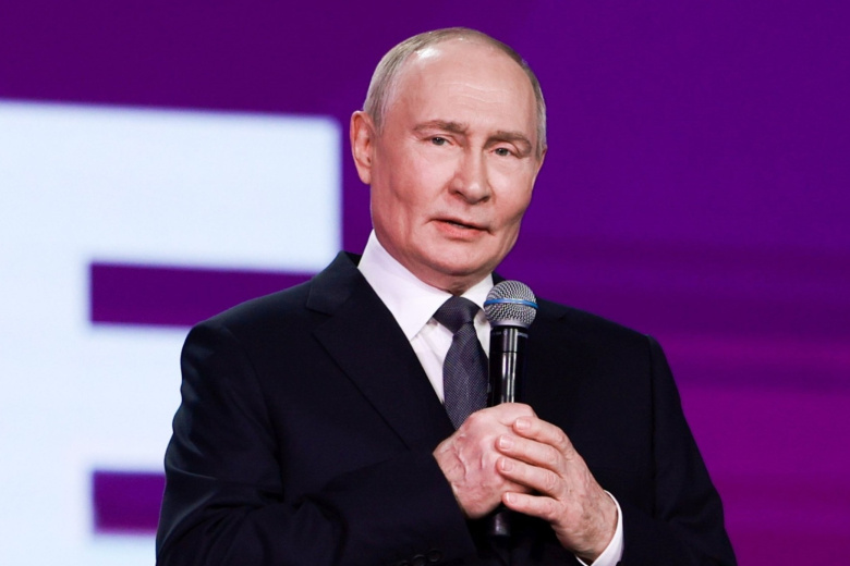 Владимир Путин на церемонии награждения победителей в номинации «Волонтёр года — 2025» в рамках международной премии ‭«МыВместе»