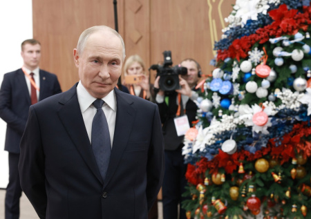 Путин воплотит в жизнь три детские мечты с новогодней «Елки желаний»