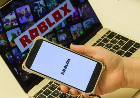 Психолог объяснила, как остановить истерику ребенка из-за блокировки Roblox