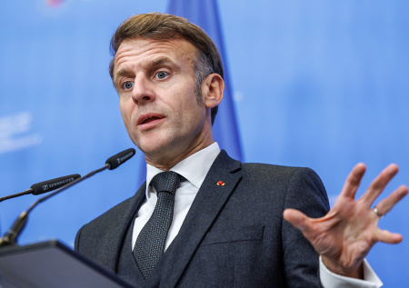 Эксперт раскрыл цель призыва Макрона прекратить удары по энергетике Украины