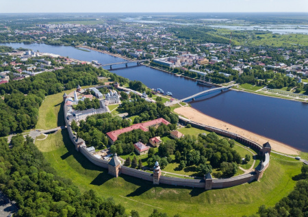 Путин рассказал, какой город был первой столицей Древней Руси