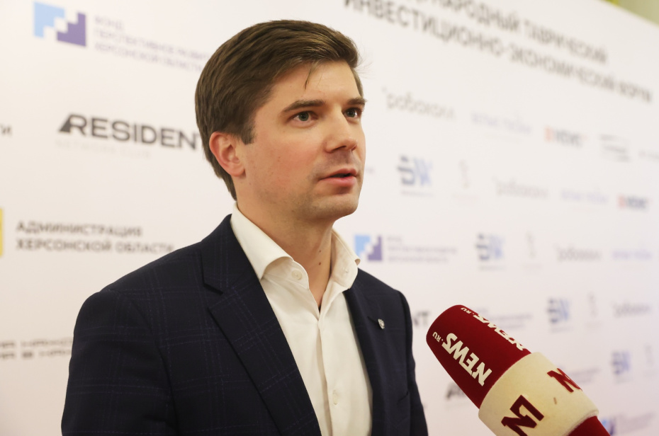 Владимир Петров