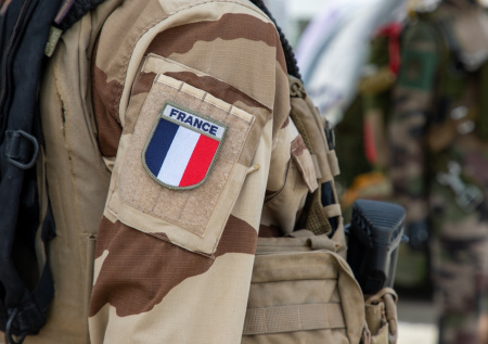 Во Франции открыли огонь по неизвестным БПЛА над базой атомных подлодок