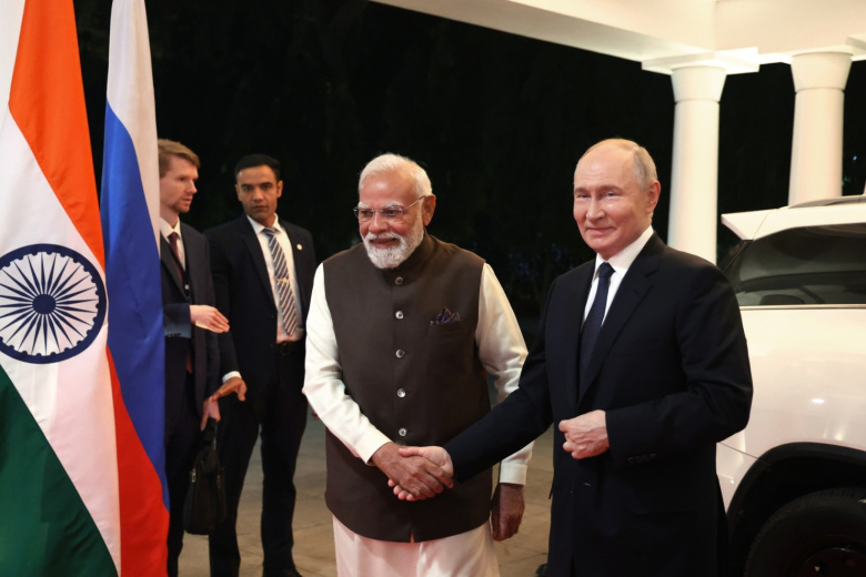 Владимир Путин и Нарендра Моди прибыли в резиденцию премьер-министра Индии