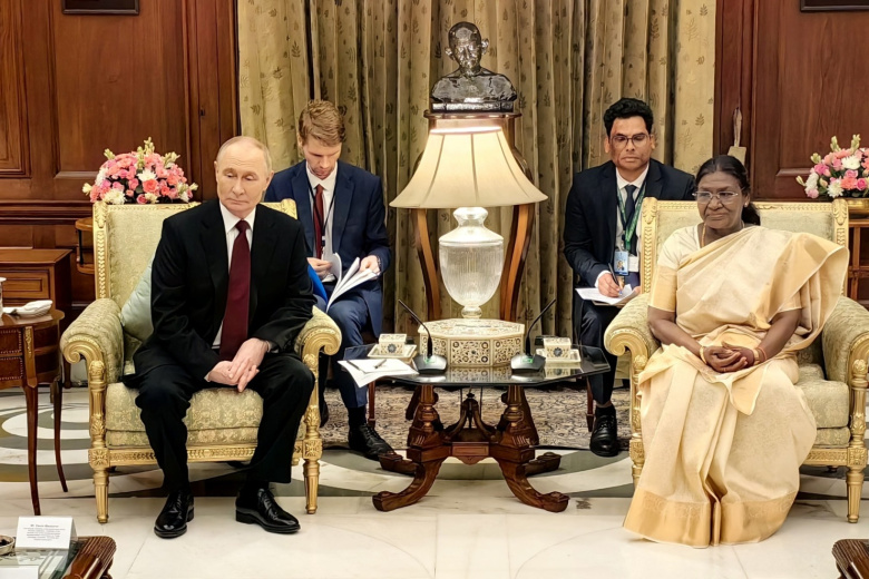 Владимир Путин и  Дроупади Мурму