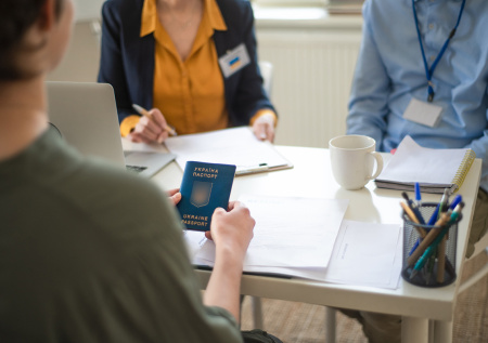 Европейская страна поставила украинским беженцам жесткий ультиматум