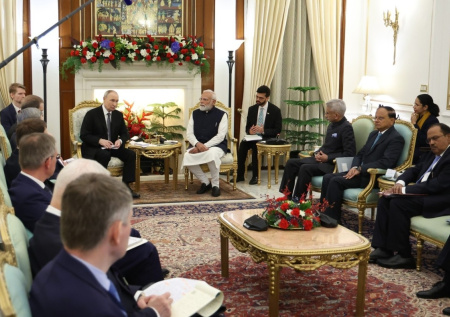 Путин оценил запуск телеканала RT в Индии