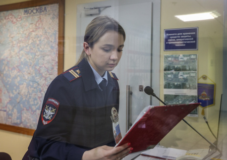 Двух москвичей наказали после жалобы полиции на избиение