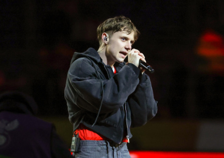 Раскрыто, на сколько миллионов подорожали выступления Дмитриенко