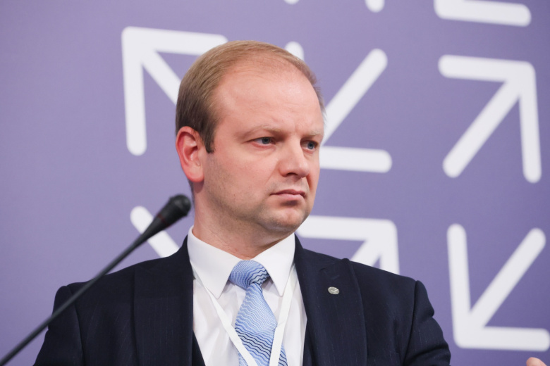 Евгений Серяпин