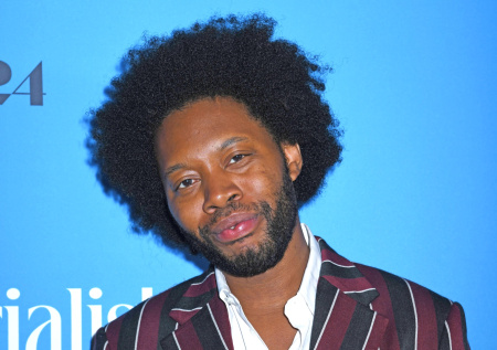 Известный драматург попался на контрабанде наркотиков в Японии