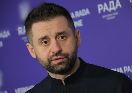 Названы имена возможных подписантов капитуляции Украины