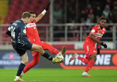 Судьи отняли у «Динамо» два очка и оставили с ничьей против «Спартака»