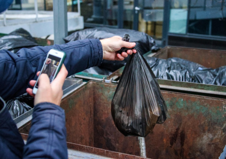 В Ливнах жители придумали необычный способ общения