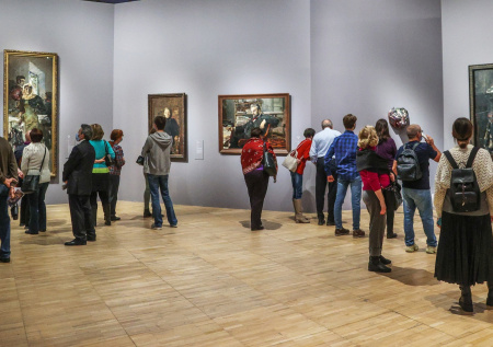 Новую Третьяковку эвакуировали и закрыли