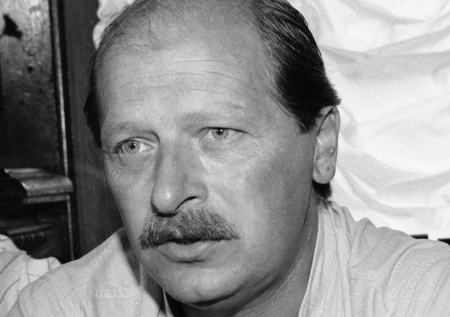 Умер режиссер фильма «Одинокая женщина желает познакомиться»