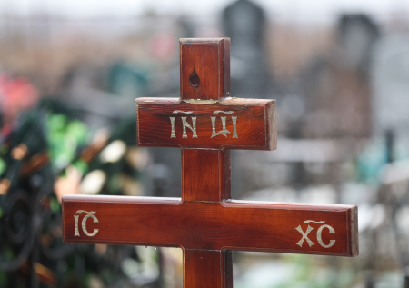 Священник развеял суеверия о связи душ и могил усопших