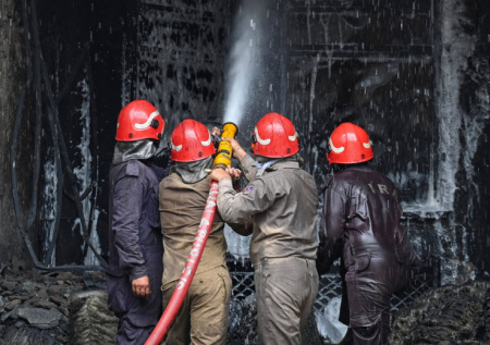 При пожаре в ночном клубе погибли не менее 23 человек