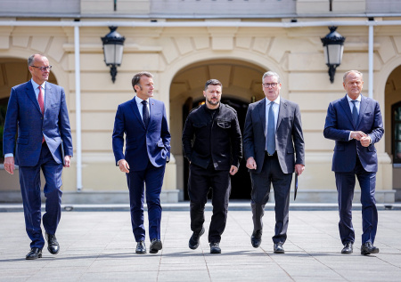 На Западе рассказали о трудностях ЕС в переговорах с США и Украиной