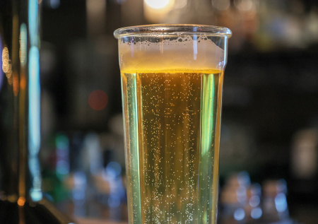 Нарколог предупредил о последствиях употребления безалкогольного пива