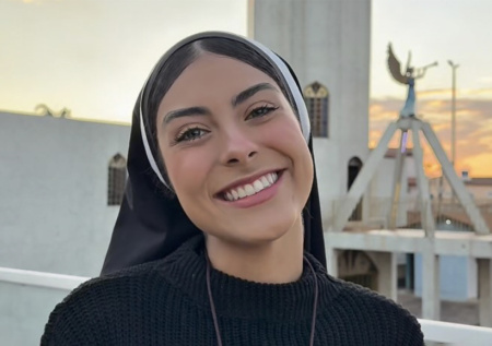 Победительница конкурса красоты ушла в монастырь