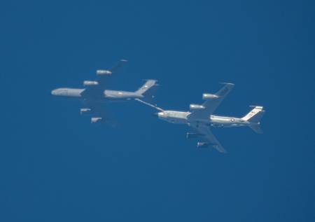 Разведчика британских ВВС заметили над Черным морем