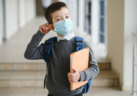В школах российского региона введут масочный режим